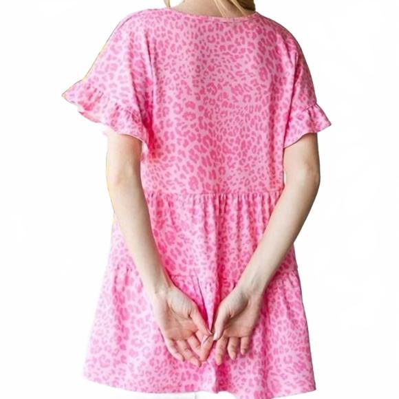 NEW HEIMISH USA leopard tiered short sleeve top in pink - Picture 3 of 6